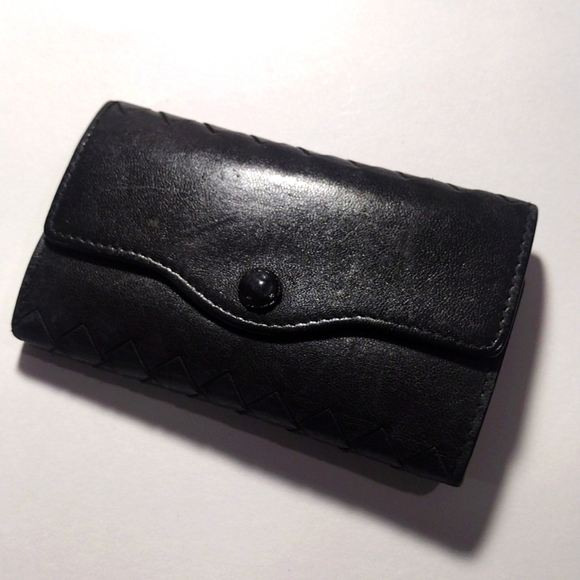 Bottega Veneta Black Leather Intrecciato 6 key holder 4.5x2.5-in, Women' Luxury - Picture 3 of 11